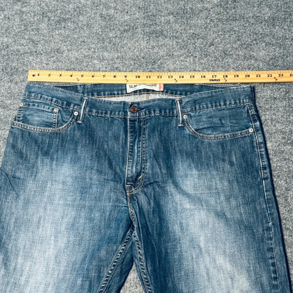 Levis 514 Slim Straight Jeans Mens 42x30 Blue Denim Medium Wash‎